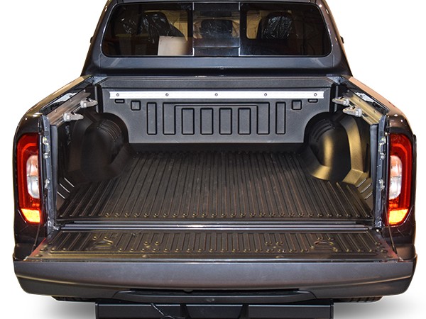 Bedliner U/R Mercedes-Benz X-Class DC '17