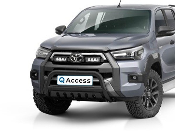 Pushbar met skidplate zwart 70mm Toyota Hilux Invincible '21