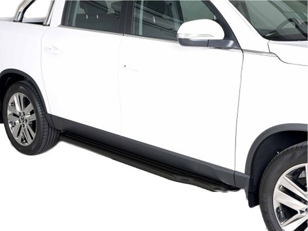 Sidesteps black 50mm SsangYong Musso '18