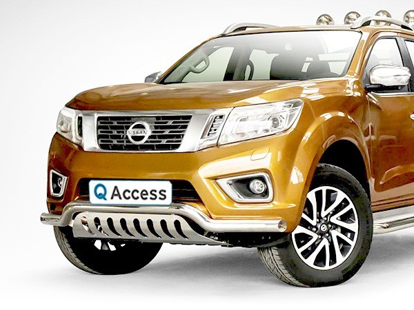 Pare-buffle avec plaque de protection Nissan NP300 '16