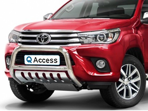 Pare-buffle avec plaque de protection Toyota Hilux '16