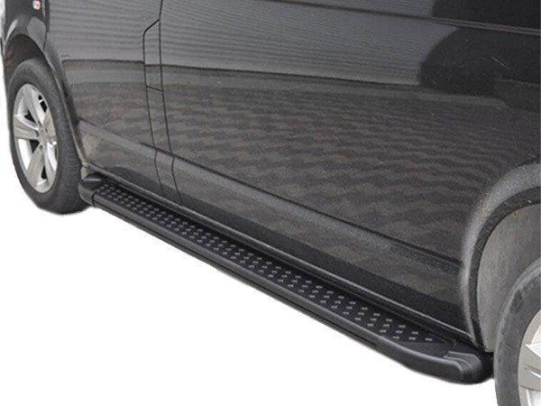 Sidesteps black VW Transporter T6 2016+ L1