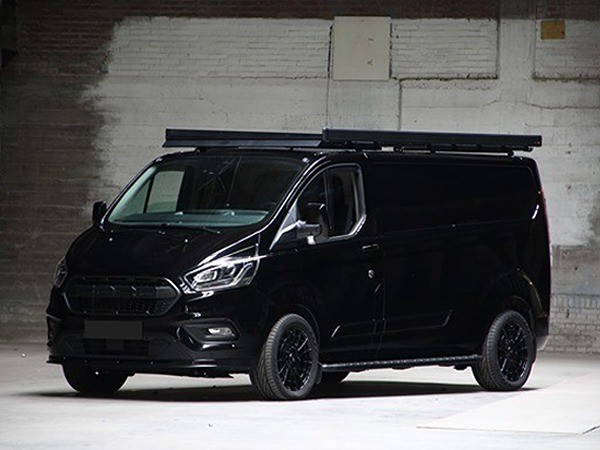 Black Pack Ford Transit Custom L2